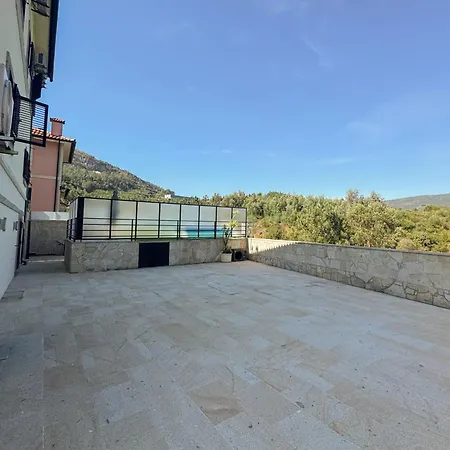 Elegant In With Private Pool Vila *