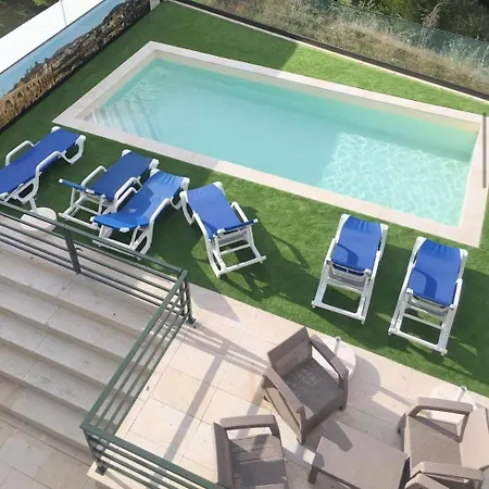 Elegant In With Private Pool *